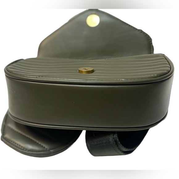 NWT Louis Vuitton Monogram Canvas Leather w/Gold Chain Buckles Snaps Coin Purse - Picture 5 of 14